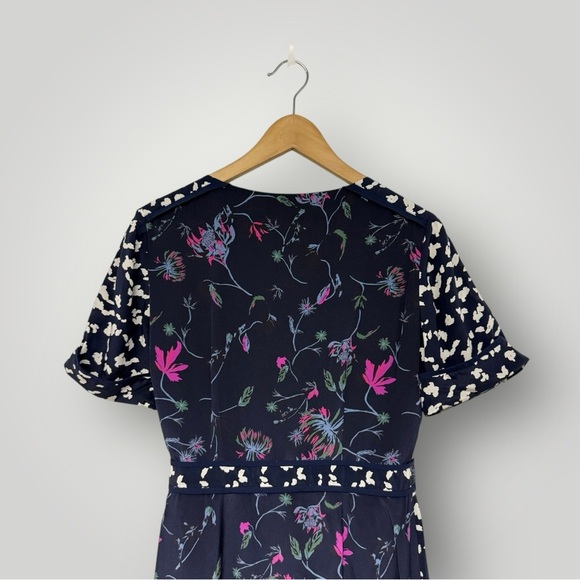 TANYA TAYLOR Luisa Mixed Print 100% Silk Wrap Dress Sz 6 Navy Pink - Picture 15 of 16